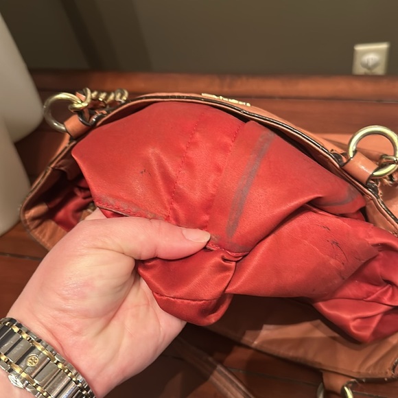 Coach Madison - Picture 12 of 15